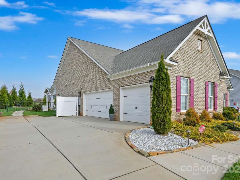 10418 Sable Cap Road, Mint Hill, NC 28227.  MLS# CAR4202832, YatesRealty ID 1903. 