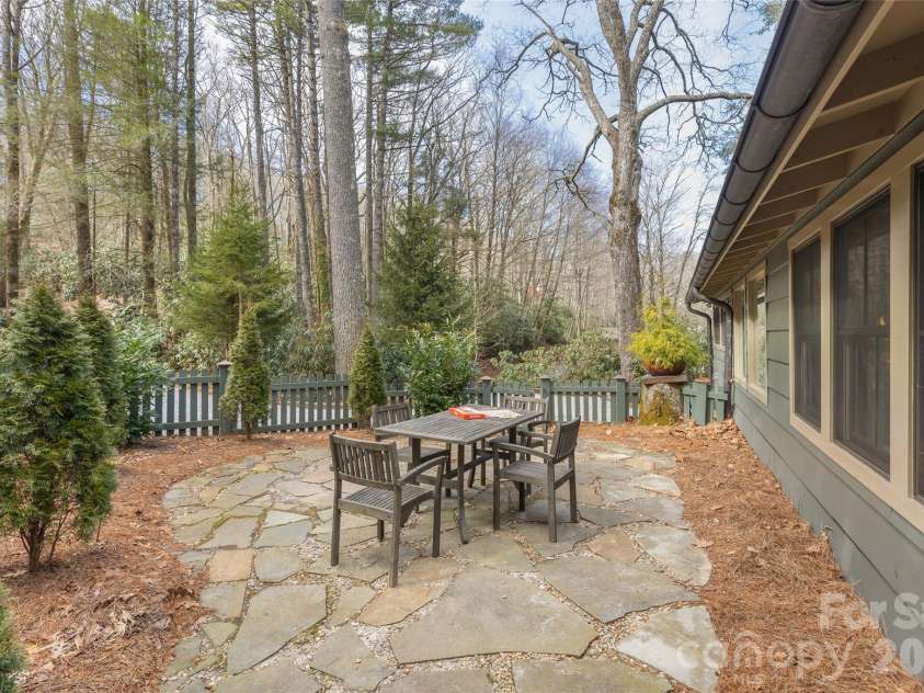 464 Franklin Road, Highlands, NC 28741.  MLS# CAR4346865, YatesRealty ID 1903. Back patio
