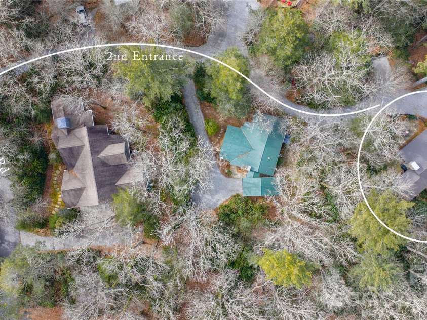 464 Franklin Road, Highlands, NC 28741.  MLS# CAR4346865, YatesRealty ID 1903. Second entrance