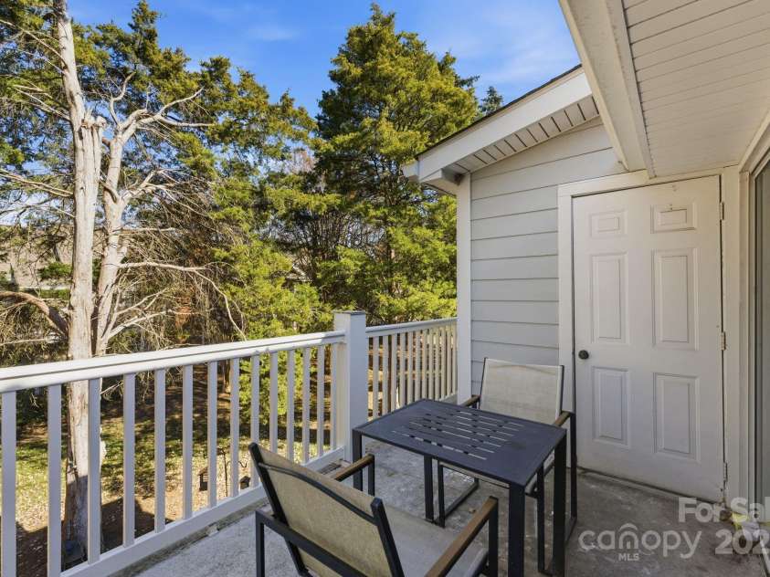 9401 Vicksburg Park Court, Charlotte, NC 28210.  MLS# CAR4307121, YatesRealty ID 1903. 