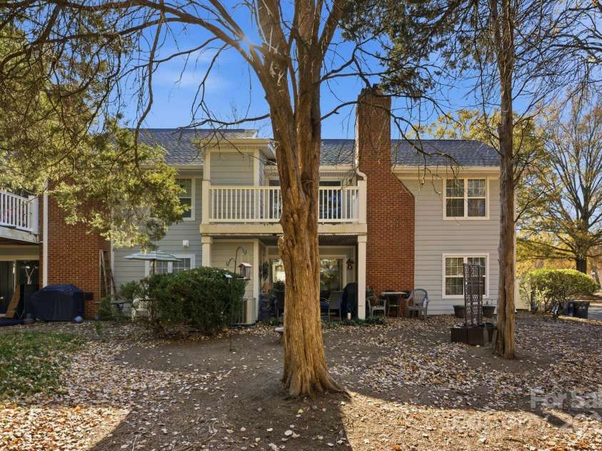 9401 Vicksburg Park Court, Charlotte, NC 28210.  MLS# CAR4307121, YatesRealty ID 1903. 