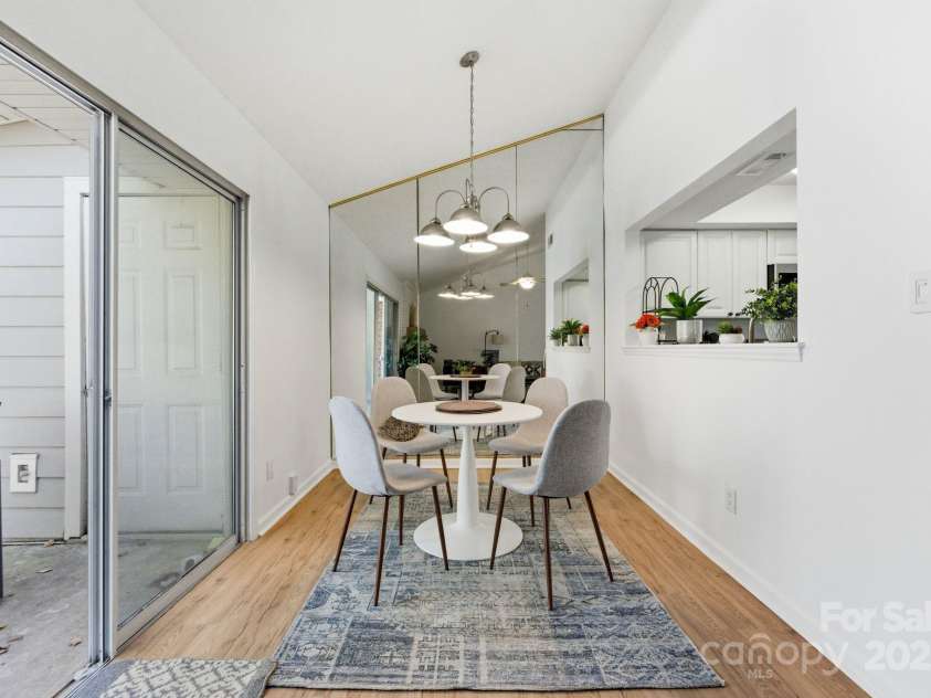 9401 Vicksburg Park Court, Charlotte, NC 28210.  MLS# CAR4307121, YatesRealty ID 1903. 