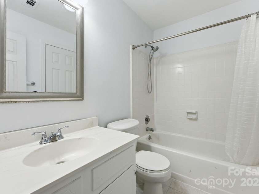 9401 Vicksburg Park Court, Charlotte, NC 28210.  MLS# CAR4307121, YatesRealty ID 1903. 