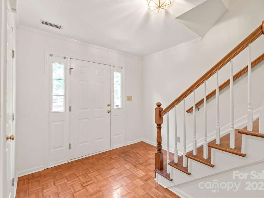 114 Sardis Plantation Drive, Matthews, NC 28105.  MLS# CAR4264021, YatesRealty ID 19030. 