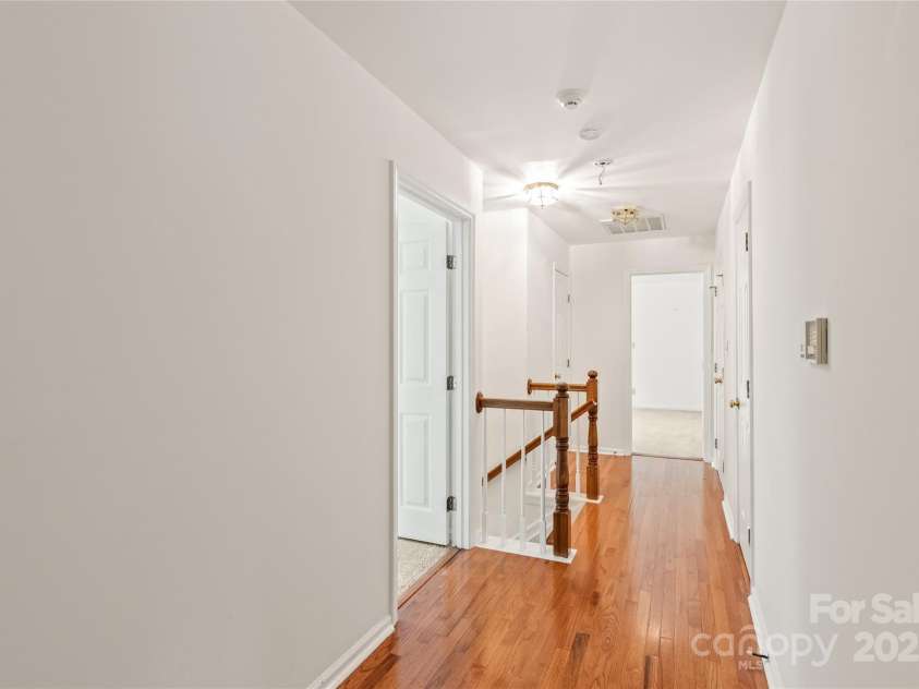 114 Sardis Plantation Drive, Matthews, NC 28105.  MLS# CAR4264021, YatesRealty ID 19030. 