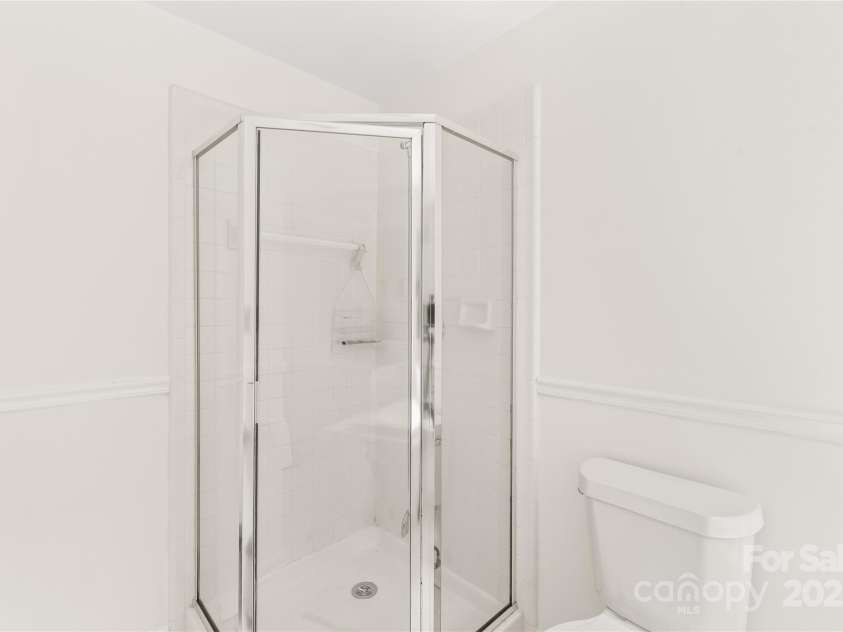 114 Sardis Plantation Drive, Matthews, NC 28105.  MLS# CAR4264021, YatesRealty ID 19030. 