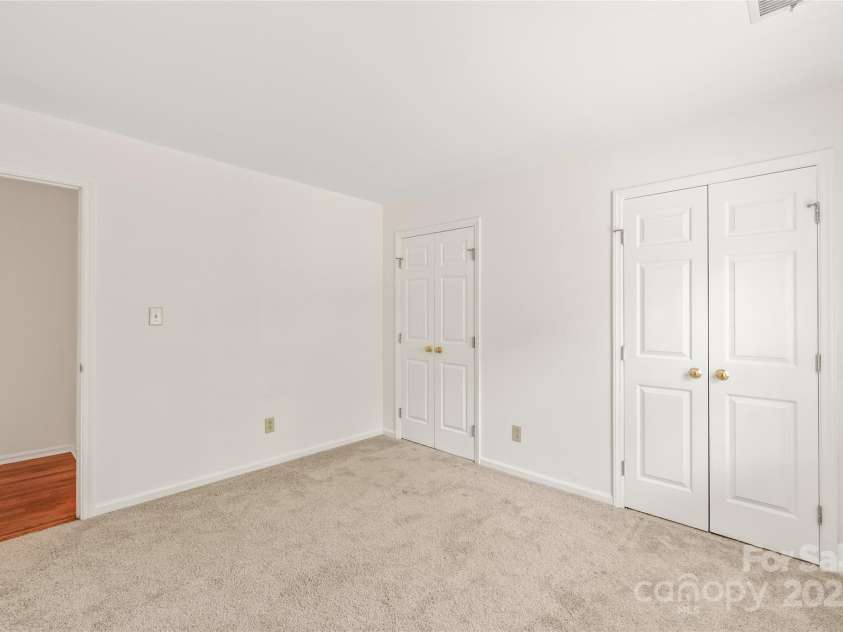 114 Sardis Plantation Drive, Matthews, NC 28105.  MLS# CAR4264021, YatesRealty ID 19030. 