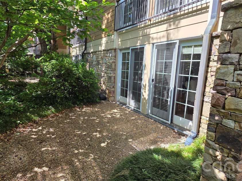 209 Bowling Park Road, Asheville, NC 28803.  MLS# CAR4378731, YatesRealty ID 19031. Bedroom access