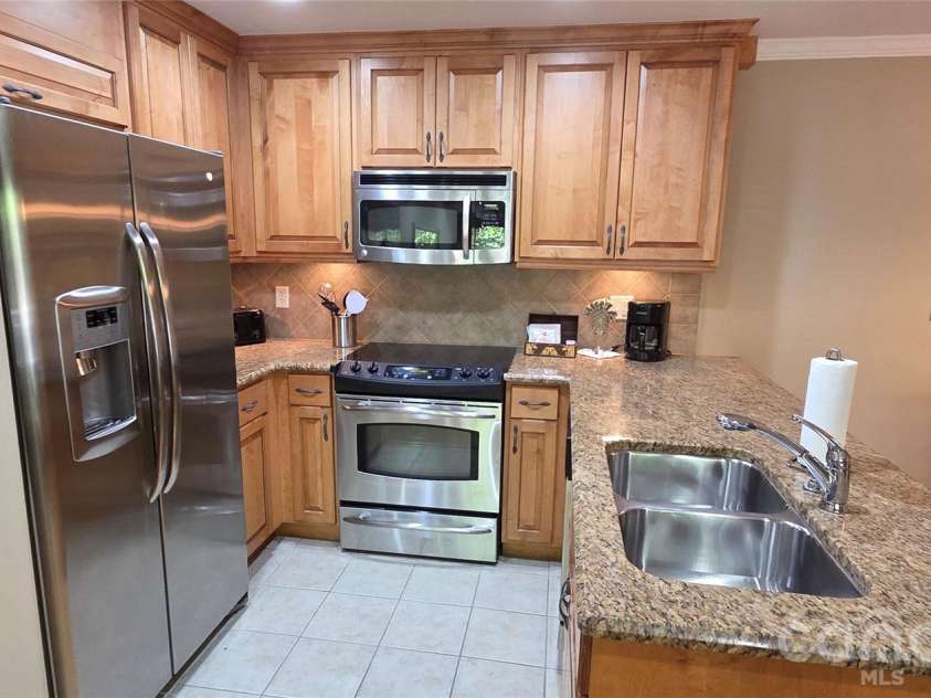 209 Bowling Park Road, Asheville, NC 28803.  MLS# CAR4378731, YatesRealty ID 19031. Kitchen