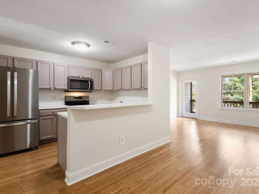 252 Unit F Wash Creek Drive, Hendersonville, NC 28739.  MLS# CAR4243596, YatesRealty ID 19031. 