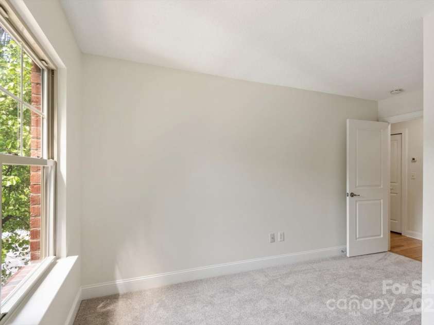 252 Unit F Wash Creek Drive, Hendersonville, NC 28739.  MLS# CAR4243596, YatesRealty ID 19031. 