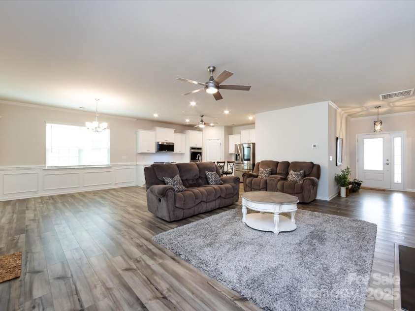 3199 Windhaven Lane, Tega Cay, SC 29708.  MLS# CAR4250667, YatesRealty ID 19032. 