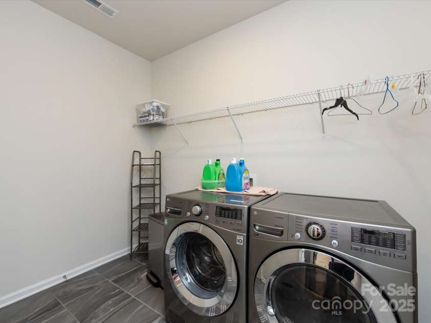 3199 Windhaven Lane, Tega Cay, SC 29708.  MLS# CAR4250667, YatesRealty ID 19032. 