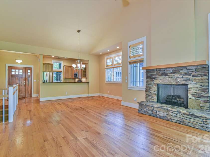 52 Mandolin Drive, Black Mountain, NC 28711.  MLS# CAR4377547, YatesRealty ID 19033. A Gorgeous Open Great Room