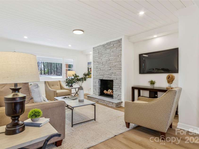 334 Country Lane, Mocksville, NC 27028.  MLS# CAR4234267, YatesRealty ID 19035. 