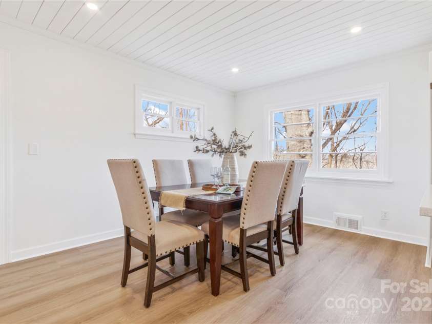 334 Country Lane, Mocksville, NC 27028.  MLS# CAR4234267, YatesRealty ID 19035. 