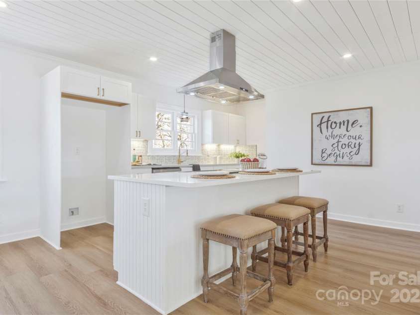 334 Country Lane, Mocksville, NC 27028.  MLS# CAR4234267, YatesRealty ID 19035. 