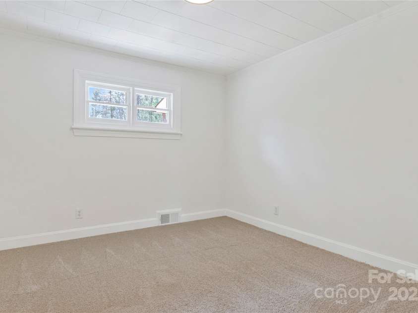 334 Country Lane, Mocksville, NC 27028.  MLS# CAR4234267, YatesRealty ID 19035. 