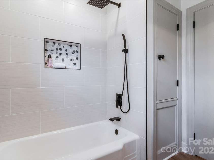 334 Country Lane, Mocksville, NC 27028.  MLS# CAR4234267, YatesRealty ID 19035. 