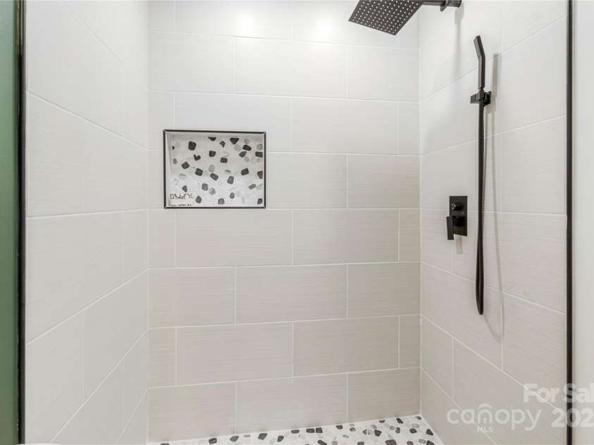 334 Country Lane, Mocksville, NC 27028.  MLS# CAR4234267, YatesRealty ID 19035. 