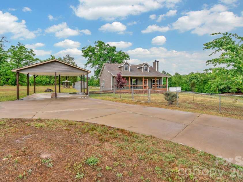 4084 Pacolet Highway, Pacolet, SC 29372.  MLS# CAR4378865, YatesRealty ID 19035. 