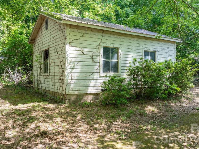2881 Highline Avenue, Valdese, NC 28690.  MLS# CAR4378621, YatesRealty ID 19036. 