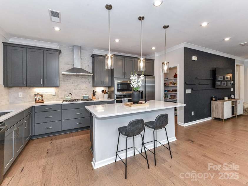 5811 Mantle Way, Kannapolis, NC 28081.  MLS# CAR4263962, YatesRealty ID 19036. 