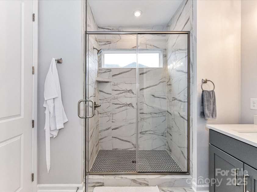 5811 Mantle Way, Kannapolis, NC 28081.  MLS# CAR4263962, YatesRealty ID 19036. 