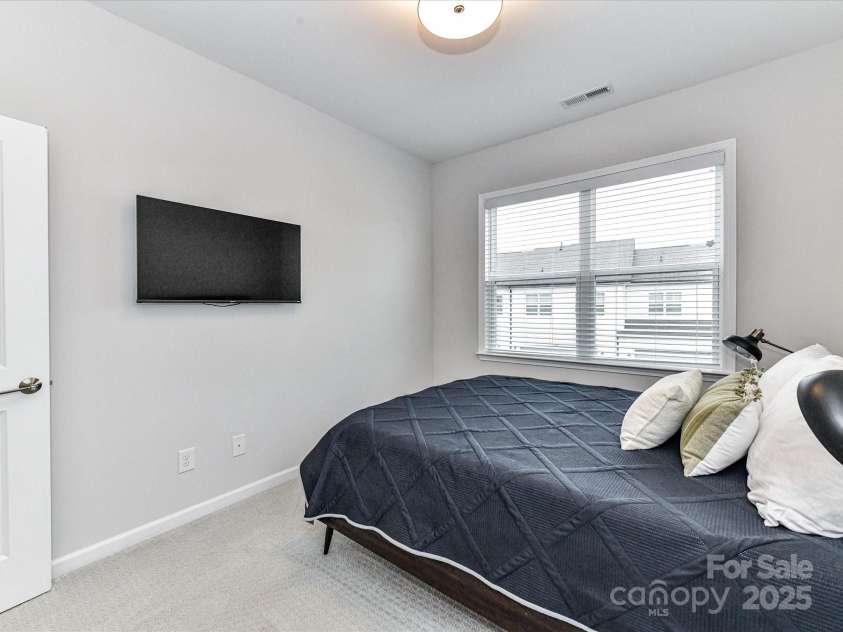 5811 Mantle Way, Kannapolis, NC 28081.  MLS# CAR4263962, YatesRealty ID 19036. 