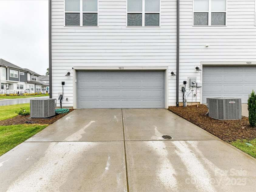 5811 Mantle Way, Kannapolis, NC 28081.  MLS# CAR4263962, YatesRealty ID 19036. 