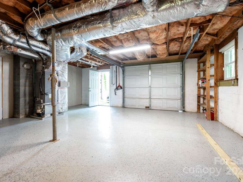 124 Pinehurst Drive, Hendersonville, NC 28792.  MLS# CAR4223806, YatesRealty ID 19037. 