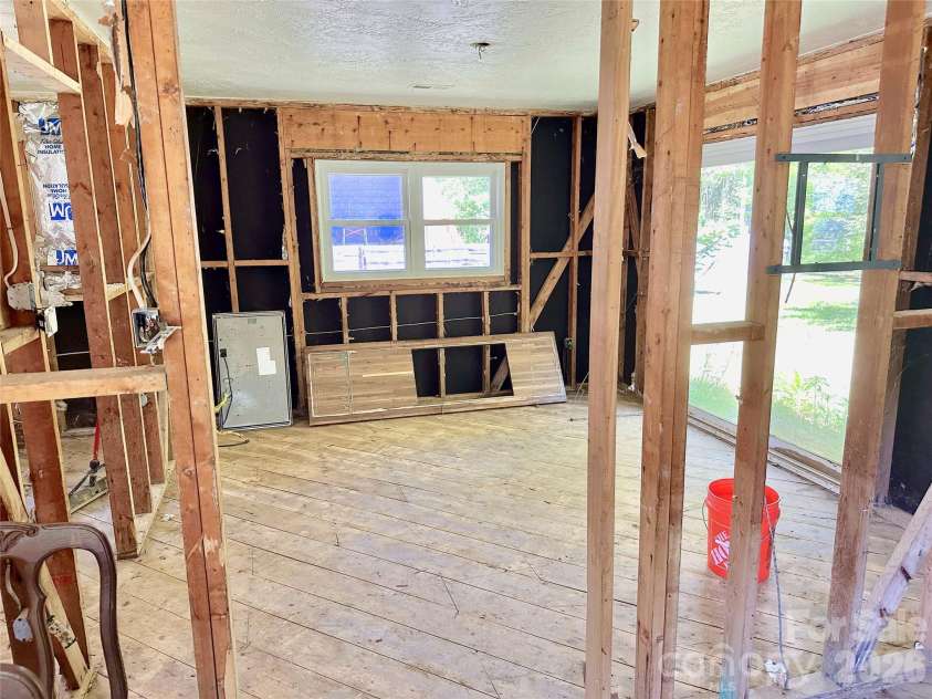 402 Blue Ridge Road, Black Mountain, NC 28711.  MLS# CAR4377771, YatesRealty ID 19037. Dinning Room