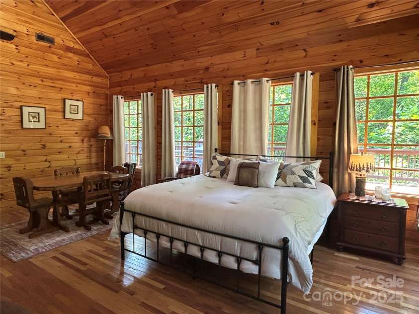 1012 Alarka Highlands Drive, Bryson City, NC 28713.  MLS# CAR4269660, YatesRealty ID 19038. 