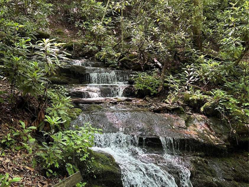 1012 Alarka Highlands Drive, Bryson City, NC 28713.  MLS# CAR4269660, YatesRealty ID 19038. 