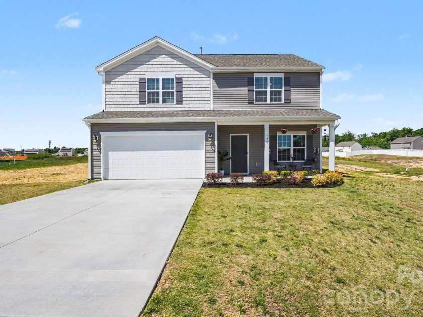 178 Wickham Court, Clemmons, NC 27012.  MLS# CAR4378950, YatesRealty ID 19039. 