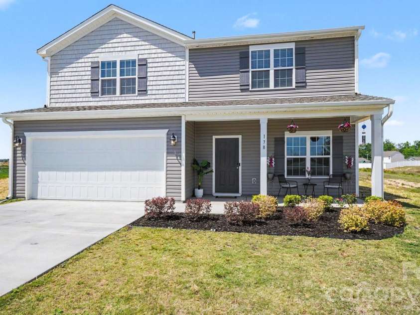 178 Wickham Court, Clemmons, NC 27012.  MLS# CAR4378950, YatesRealty ID 19039. 