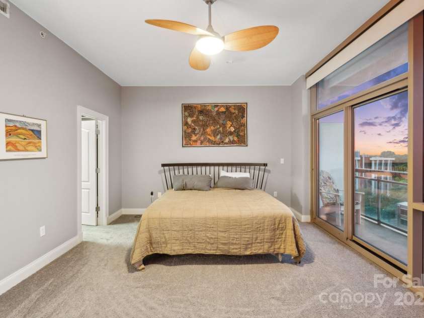 315 Arlington Avenue, Charlotte, NC 28203.  MLS# CAR4251383, YatesRealty ID 1904. 
