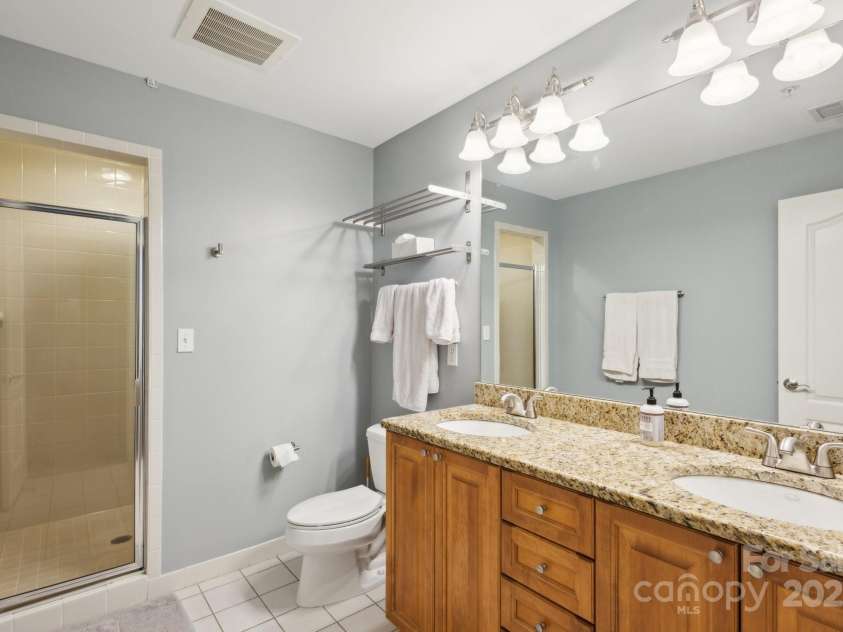 315 Arlington Avenue, Charlotte, NC 28203.  MLS# CAR4251383, YatesRealty ID 1904. 