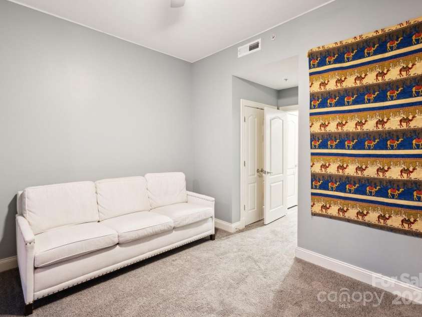 315 Arlington Avenue, Charlotte, NC 28203.  MLS# CAR4251383, YatesRealty ID 1904. 