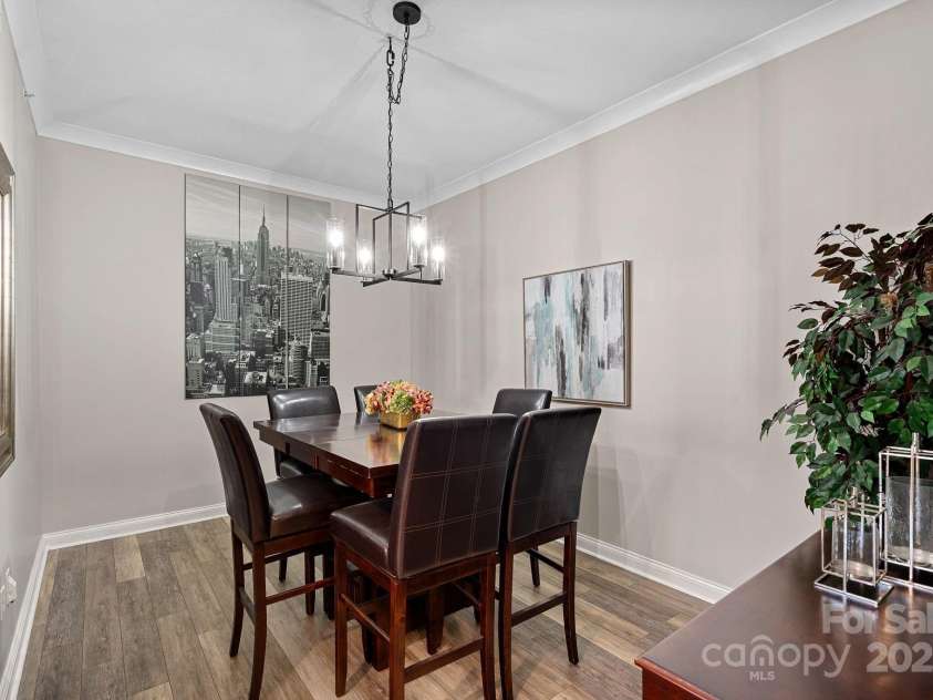 315 Arlington Avenue, Charlotte, NC 28203.  MLS# CAR4274452, YatesRealty ID 1904. 