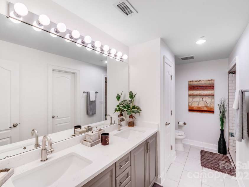 315 Arlington Avenue, Charlotte, NC 28203.  MLS# CAR4274452, YatesRealty ID 1904. 