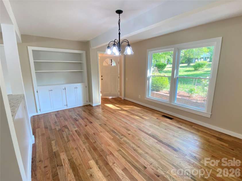 307 Maplewood Drive, Morganton, NC 28655.  MLS# CAR4377970, YatesRealty ID 19041. 