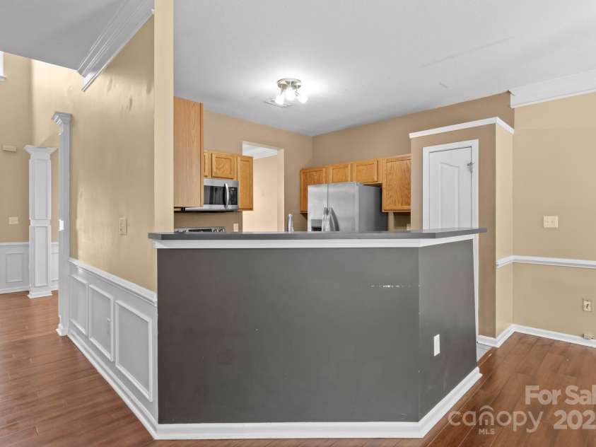 4729 Nijinsky Court, Charlotte, NC 28216.  MLS# CAR4254172, YatesRealty ID 19042. 