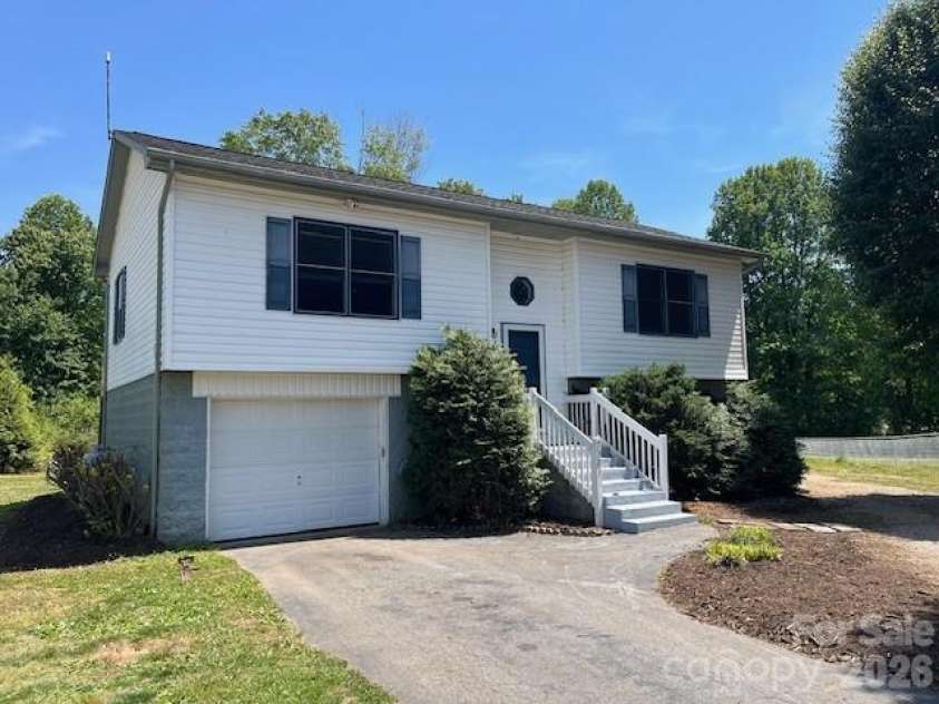 2381 Boardwalk Court, Lenoir, NC 28645.  MLS# CAR4373714, YatesRealty ID 19043. 