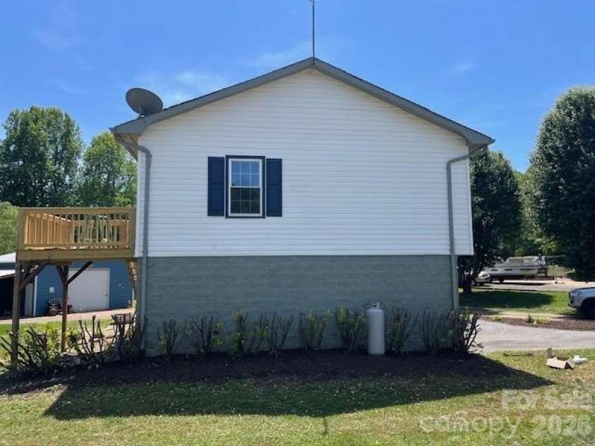 2381 Boardwalk Court, Lenoir, NC 28645.  MLS# CAR4373714, YatesRealty ID 19043. 