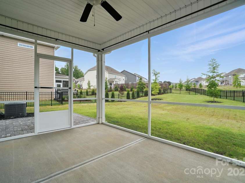 6416 Willow Pin Lane, Huntersville, NC 28078.  MLS# CAR4258047, YatesRealty ID 19043. 