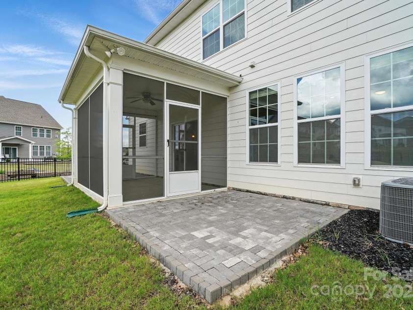 6416 Willow Pin Lane, Huntersville, NC 28078.  MLS# CAR4258047, YatesRealty ID 19043. 