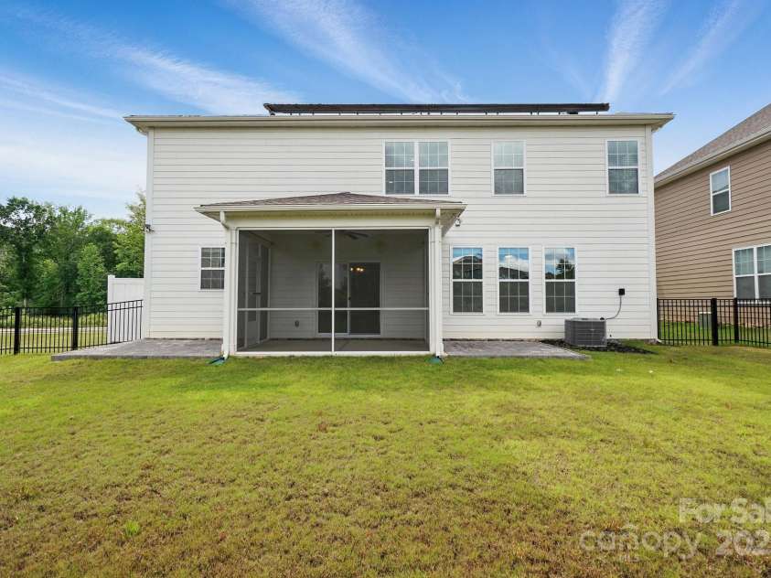 6416 Willow Pin Lane, Huntersville, NC 28078.  MLS# CAR4258047, YatesRealty ID 19043. 