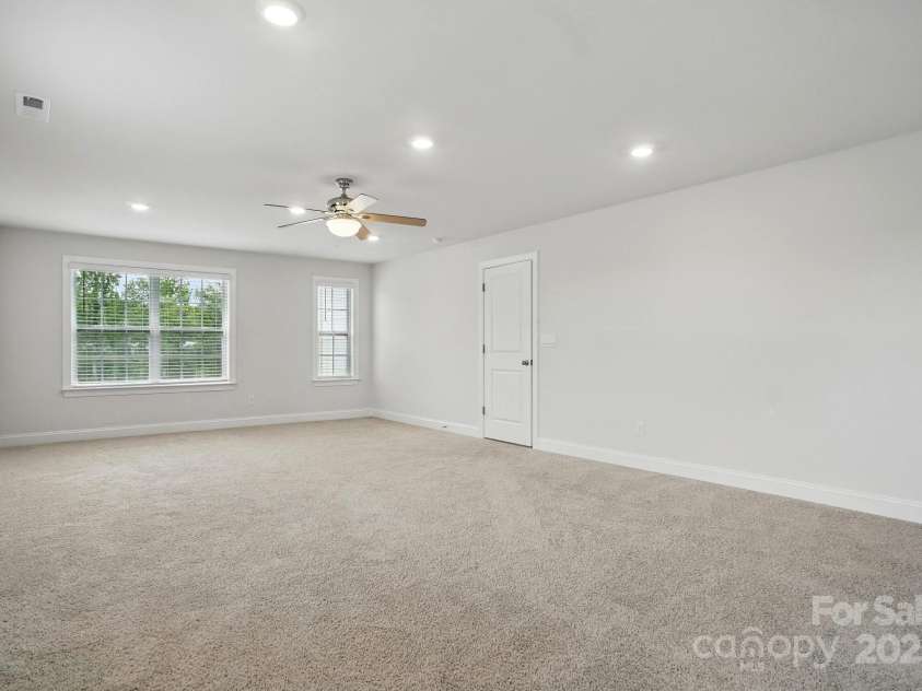 6416 Willow Pin Lane, Huntersville, NC 28078.  MLS# CAR4258047, YatesRealty ID 19043. Game Room - Upper Level