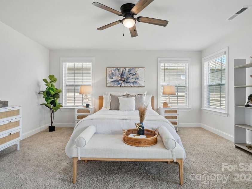 6416 Willow Pin Lane, Huntersville, NC 28078.  MLS# CAR4258047, YatesRealty ID 19043. Stunning Primary Suite - Upper Level (Bedroom #2)